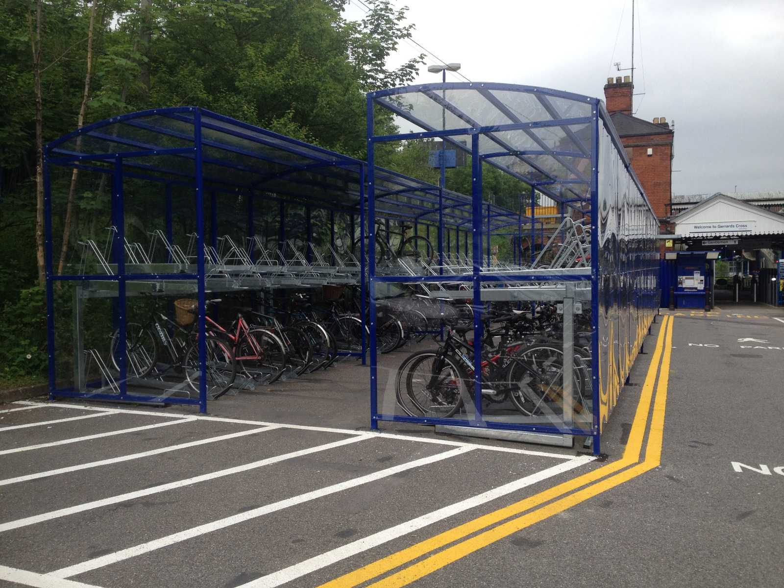 Two Tier Bristol Bike Shelter Image